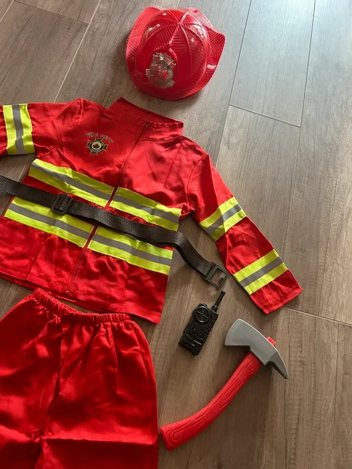 Déguisement de pompier avec accessoires 4-5 ans - photo numéro 3