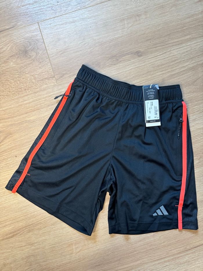 Short de sport Adidas noir - photo numéro 2
