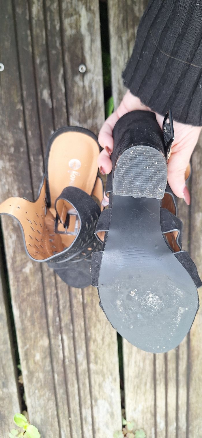 Talons noirs - photo numéro 5