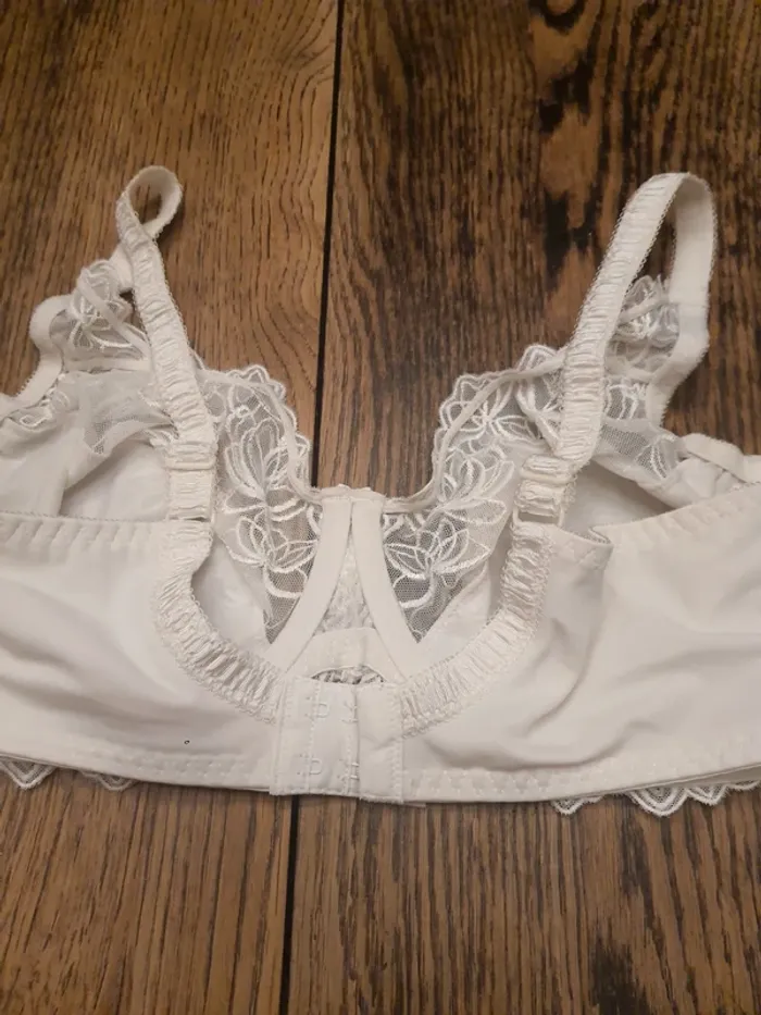 Soutiens-gorge blanc Hunkemöller fr95D eu80D - photo numéro 20