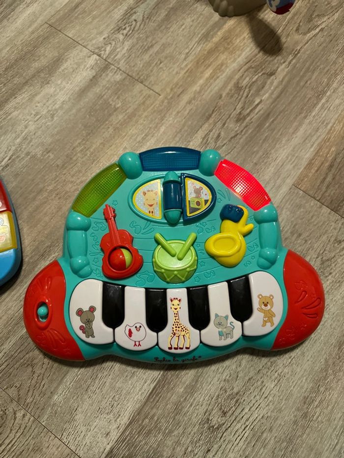 Piano Sophie la girafe