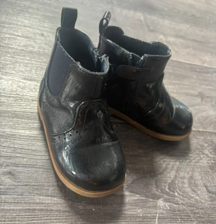 Bottines brillante bébé 22