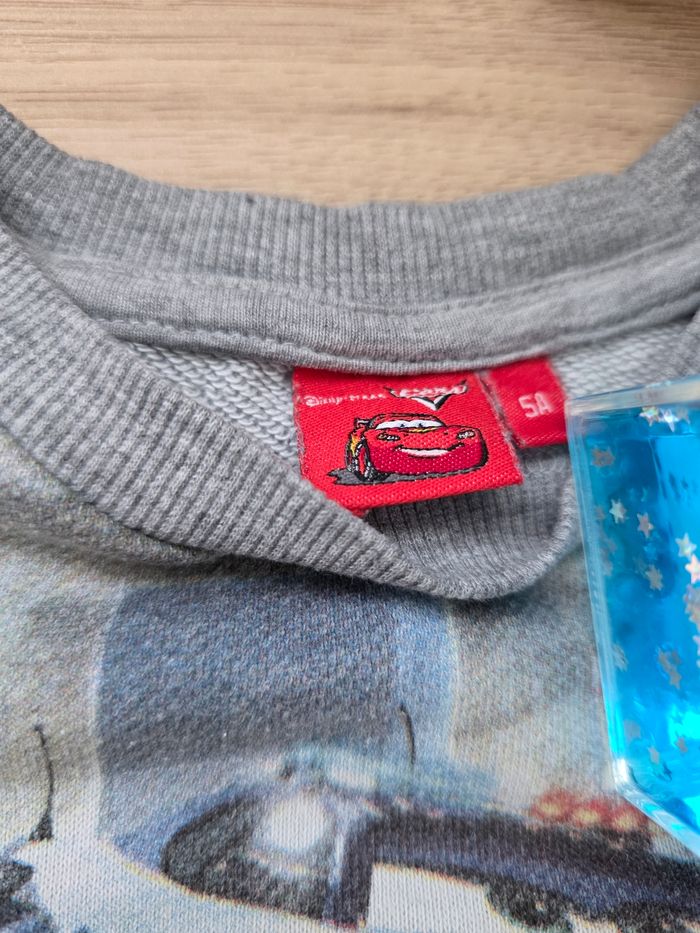 PULL DISNEY PIXAR THE CARS GRIS TAILLE 5ANS - photo numéro 4