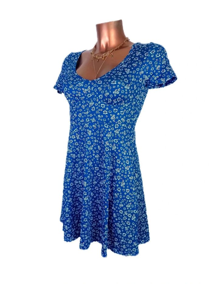 Magnifique robe bleu à fleur