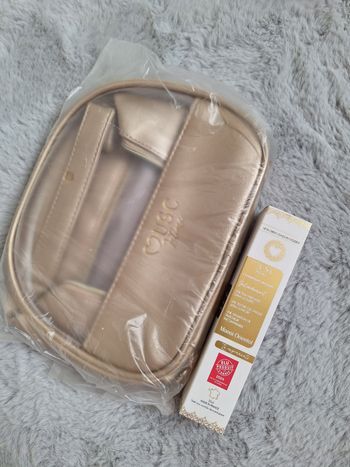 Gel intime Monoï +Trousse de toilette trousse de maquillage rangement