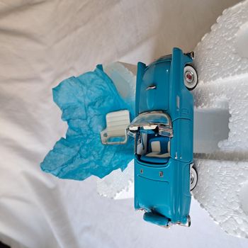 Voiture Ford Thunderbird bleu 1/43 Franklin Médailler Mint 1987 Neuve