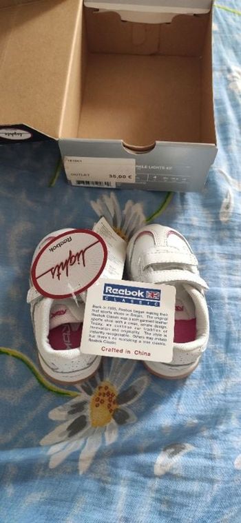 Chaussures bébé fille lumineuse 19.5 Reebok