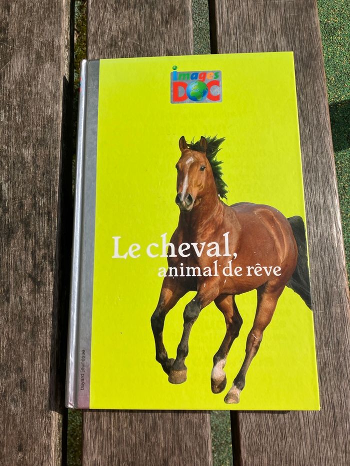 Livre le cheval, animal de t’éveiller images doc - photo numéro 1