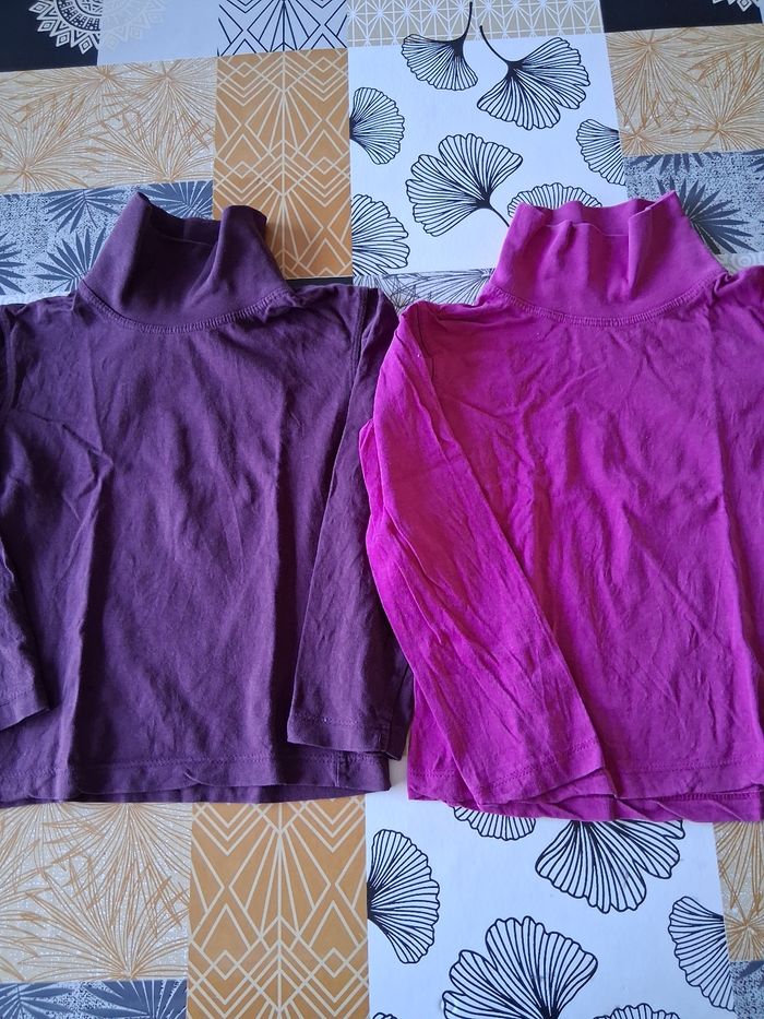 Lot 2 sous-pulls fille violet et rose 5 ans