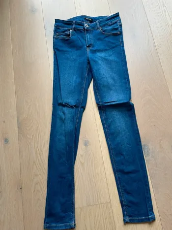Jeans neuf Massimo Dutti 36