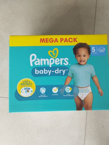 Couches Pampers taille 5