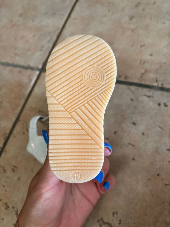 Sandales fille cuir 19 - photo numéro 4