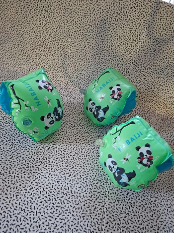 Brassards natation Nabaiji panda 11-30 kg + 1 offert