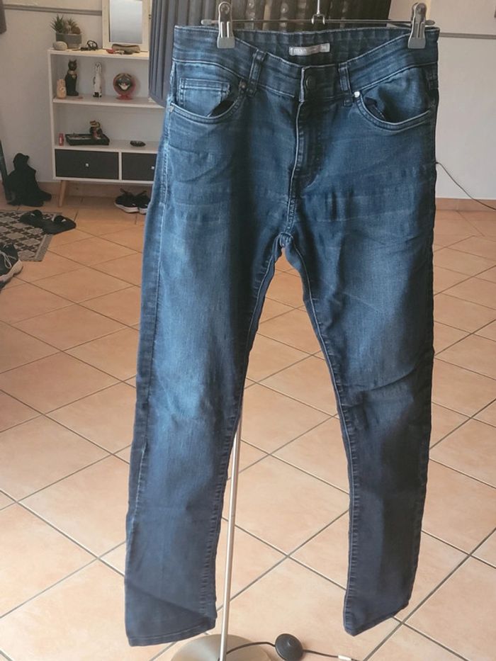 Jean slim 36 - photo numéro 1