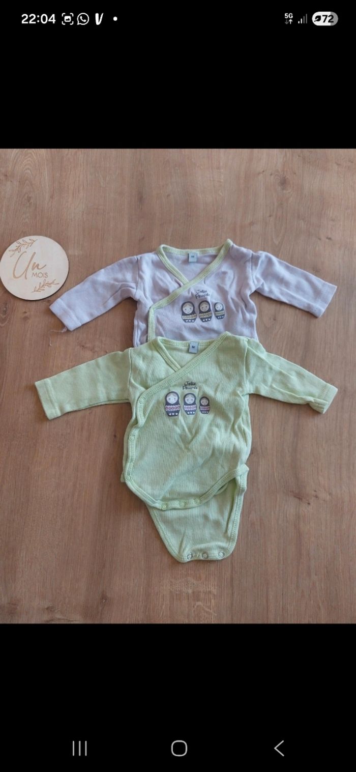 Lot pyjamas et bodies garçons ou filles 1 mois - photo numéro 3
