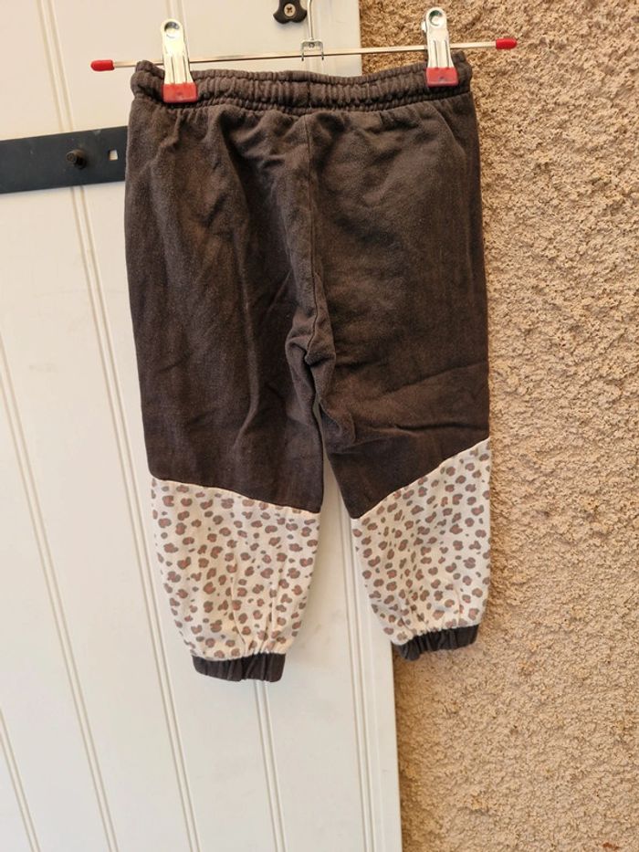 Joggings - photo numéro 2