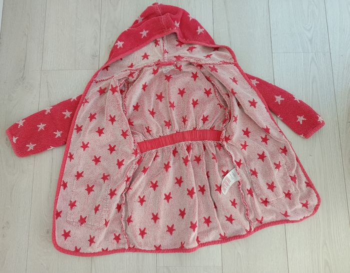 Peignoir Vertbaudet 6 ans – rose orangé à étoiles blanches ⭐🩷 - photo numéro 6