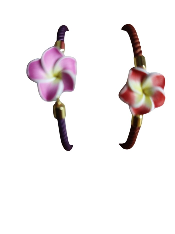 Bracelet cordon fleur coloré