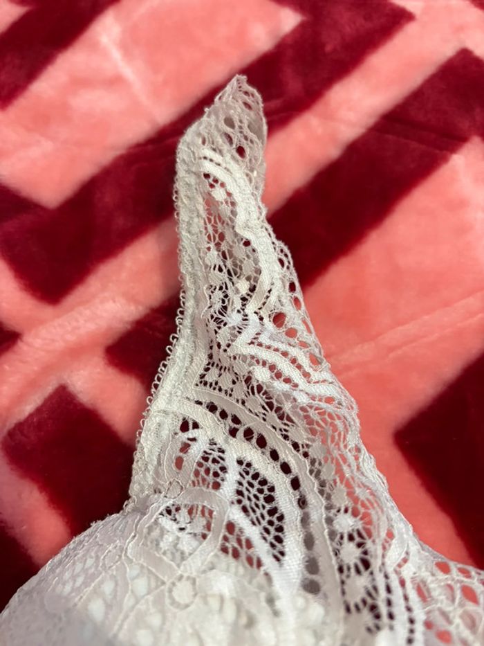 Soutien gorge blanc - photo numéro 4