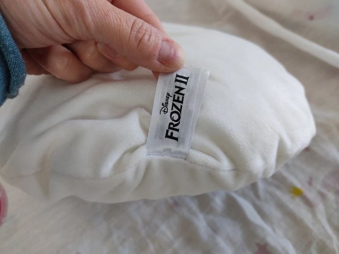 Coussin peluche Olaf - photo numéro 4