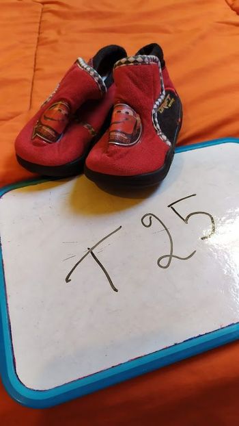chaussons cars t 25