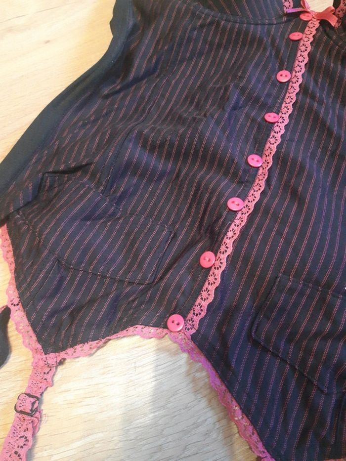 Porte jarretelle noir et fushia - photo numéro 3