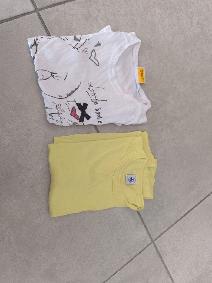 Lot de deux tee shirts manches longues 8 ans