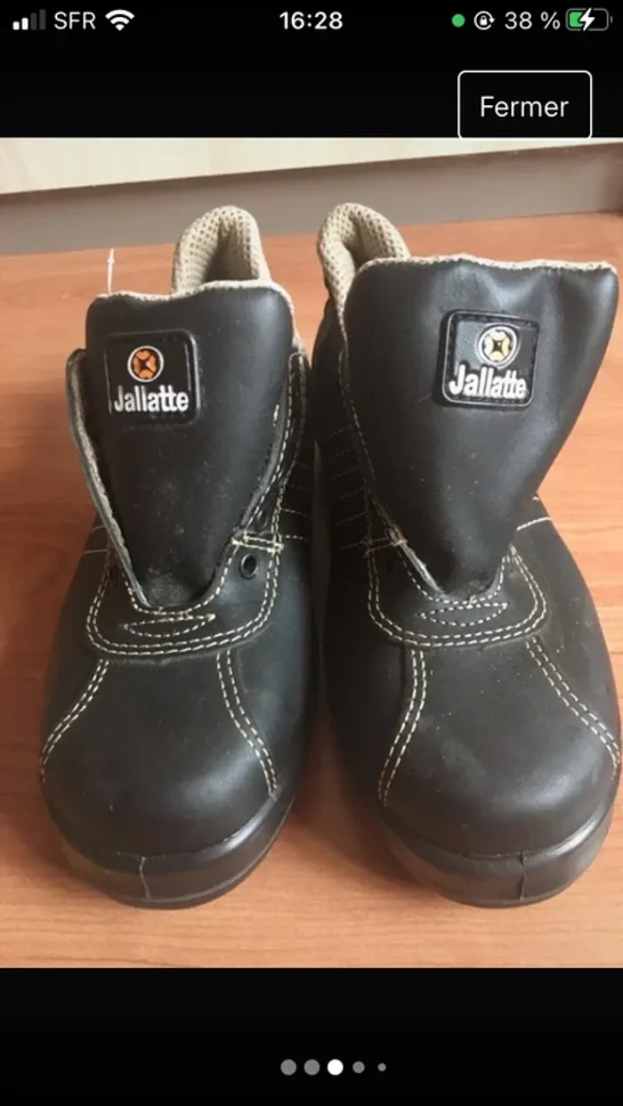 Chaussures de sécurité marque Jallatte en 38 jamais portée - photo numéro 2