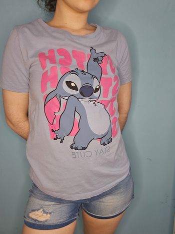 T shirt Disney Stitch bleu très bon état