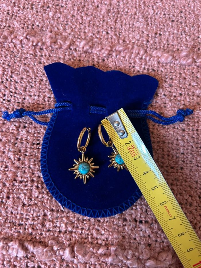 Boucles d’oreilles soleil bleu marbré - photo numéro 3