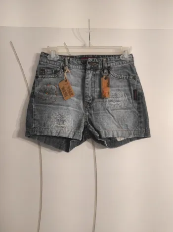 Short court complices T36