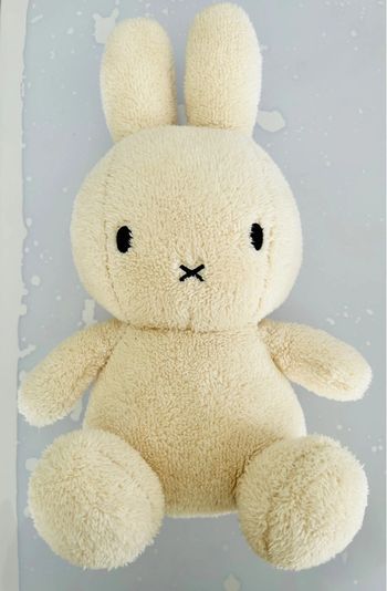 Nijntje Miffy peluche blanche 33 cm 🧸