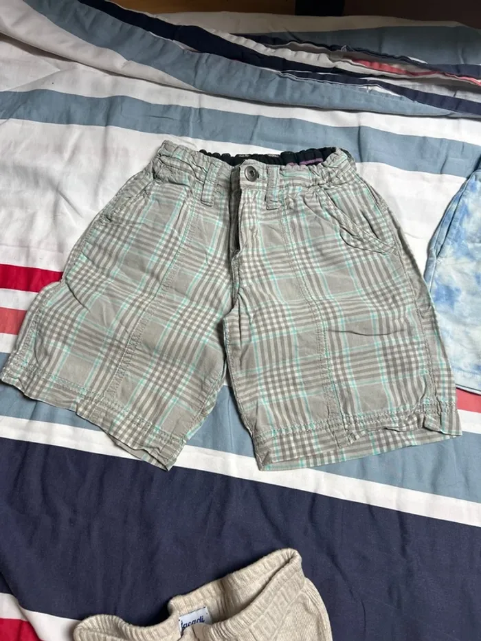 Lot de 7 shorts garçon - Taille 4 ans - photo numéro 8