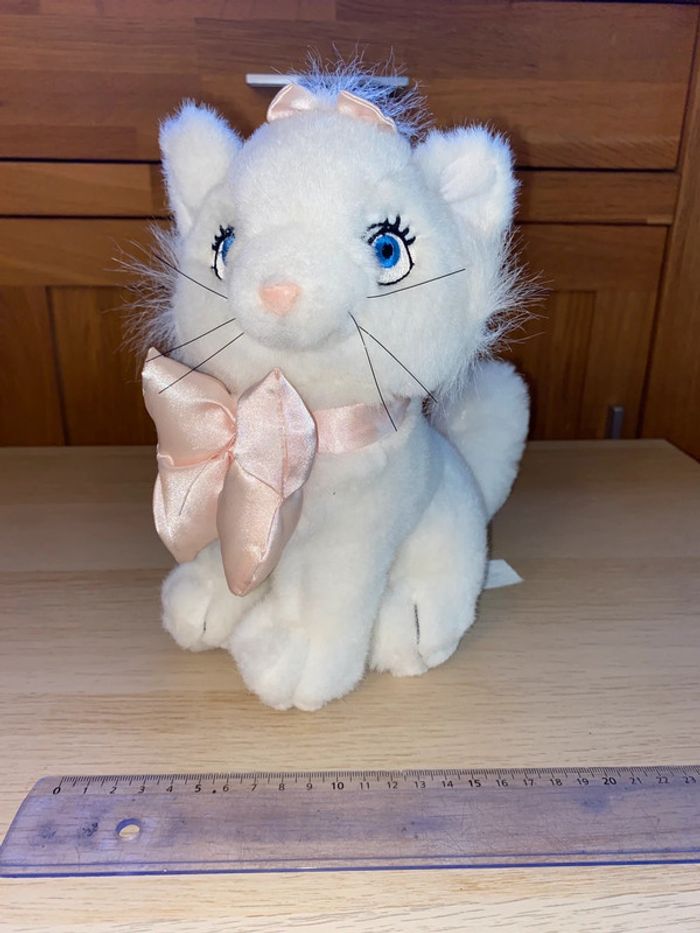 Peluche Disney store Disneyland Paris Marie Aristochats aristocats chat cat chatte plush