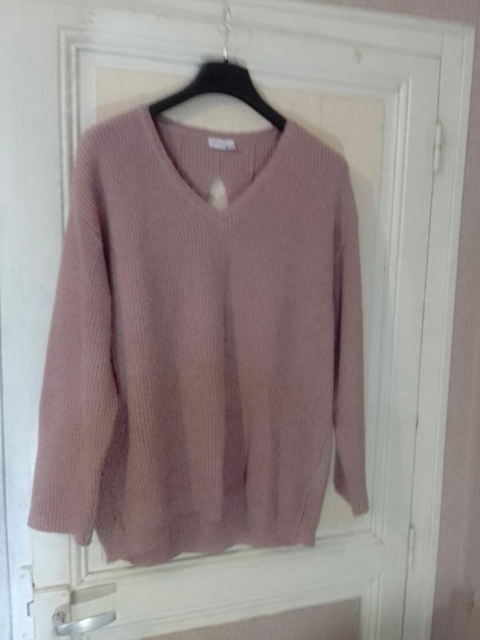 Pull dos décolleté - photo numéro 4