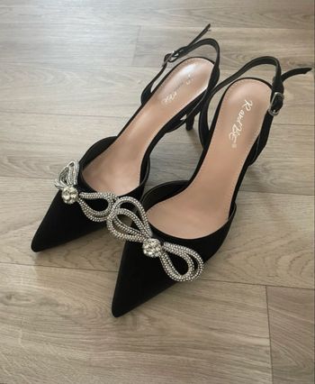 Escarpins avec noeud argenté 