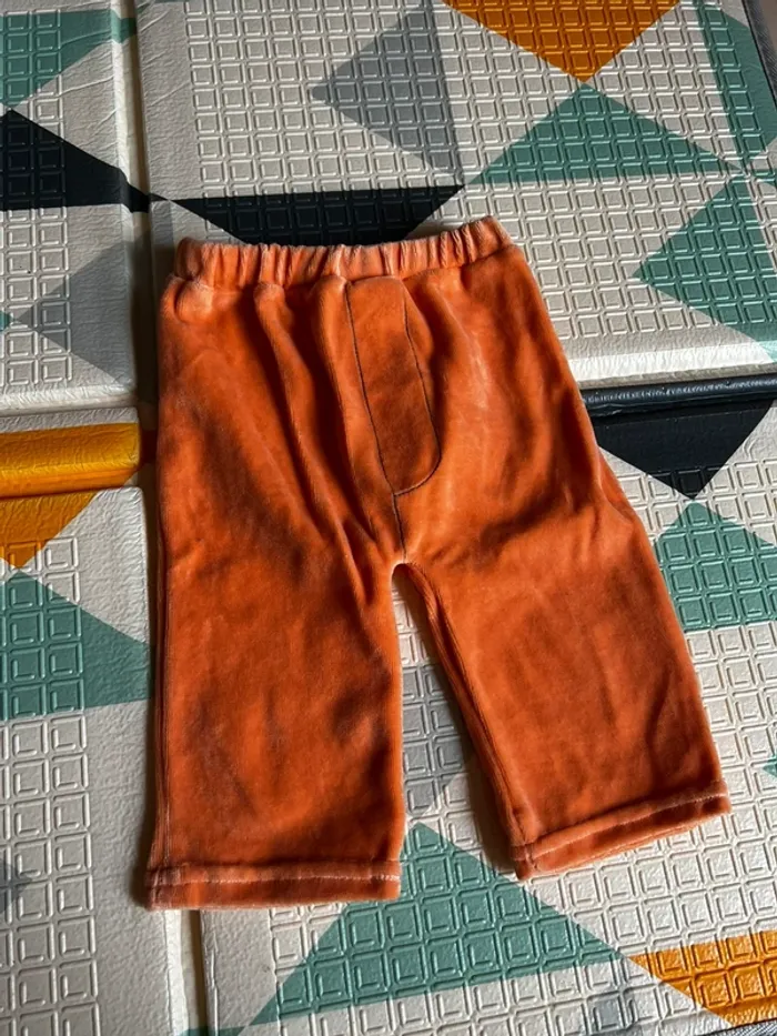 Pyjama, deux pièces 6 mois - photo numéro 2