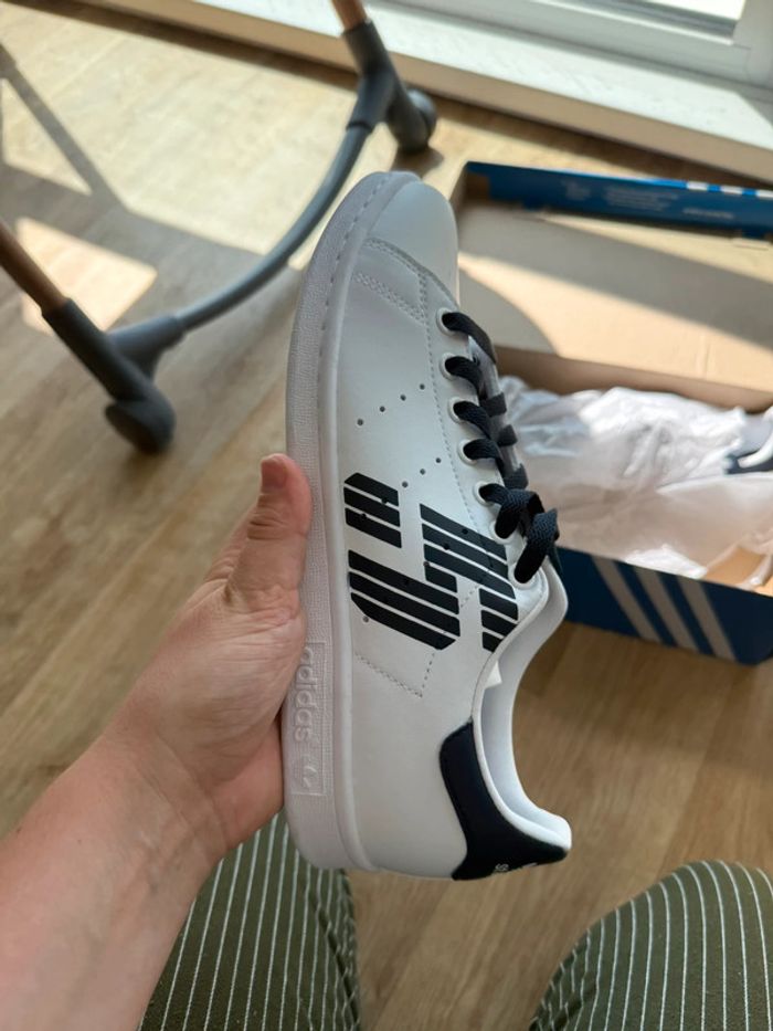 Stan smith bleu et blanche Renault r5 adidas