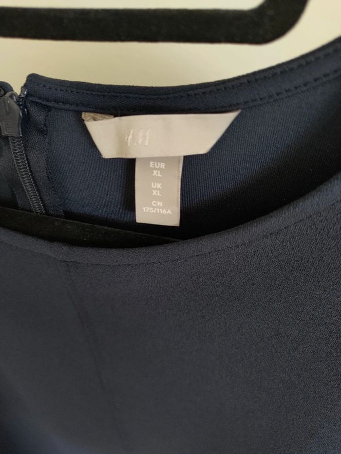 H&M blouse manches courtes marine XL - photo numéro 2