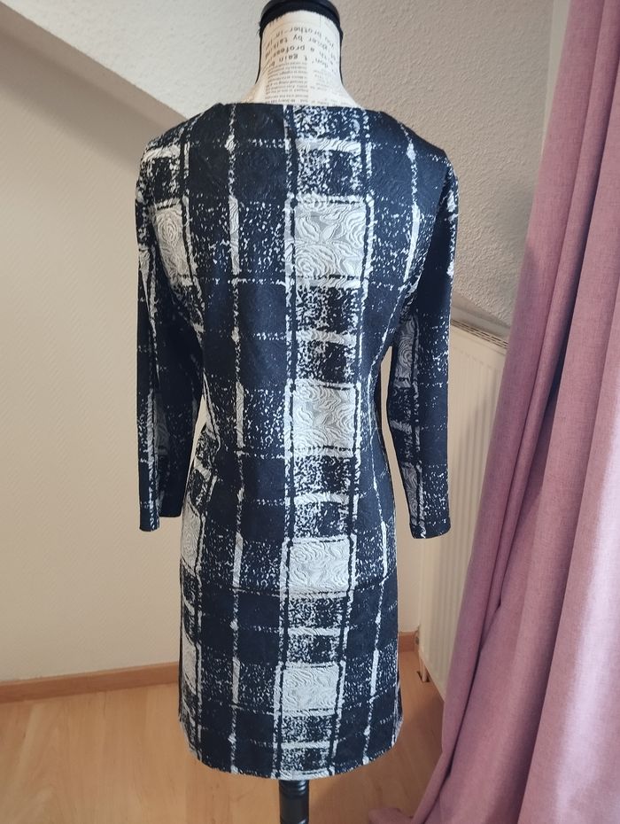 Robe hiver Damassé Lulu.H .XXL - photo numéro 4