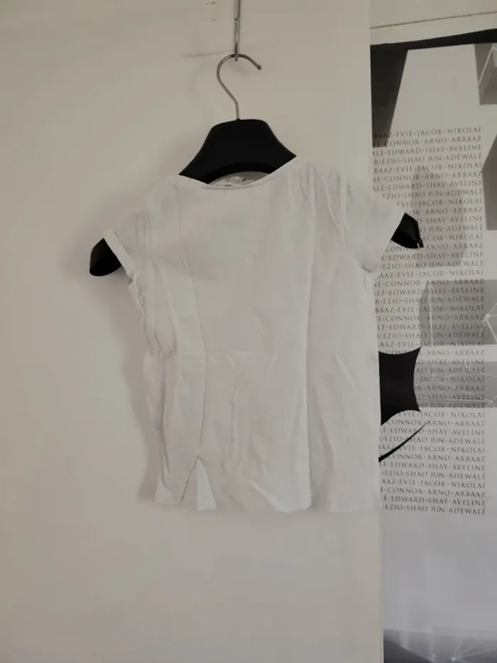 Tee-shirt H&M 98/104 - photo numéro 2