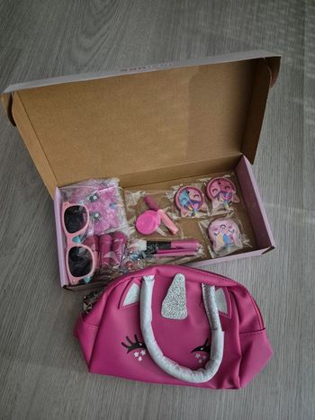 Accessoires filles neuf sac bijoux, maquillage 3 ans