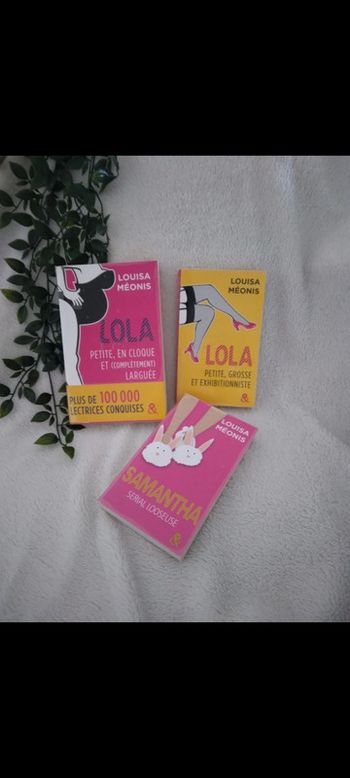 🌸Lot de 3 livres de romance. Lola petite grosse et exhibitionniste 🌸
