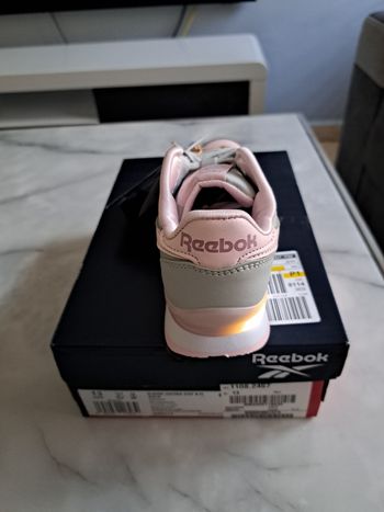 Basket Reebok  lumineuse pour fille
