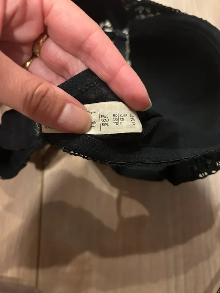 Soutien gorge - photo numéro 3
