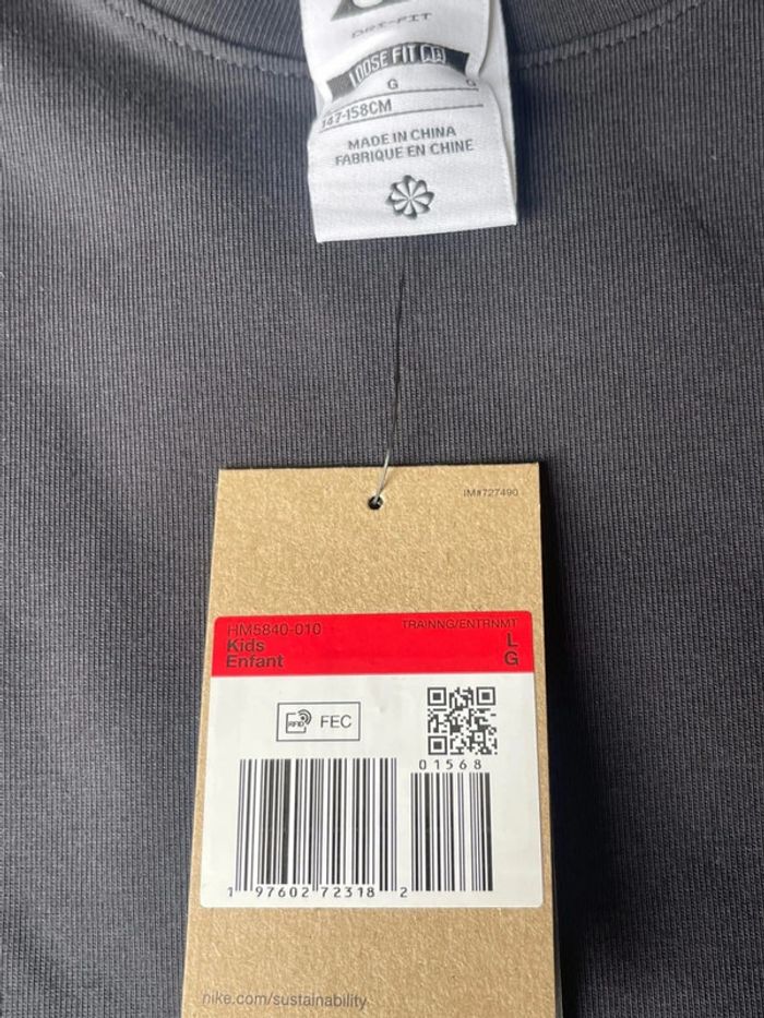 Tee shirt Nike acg - photo numéro 3