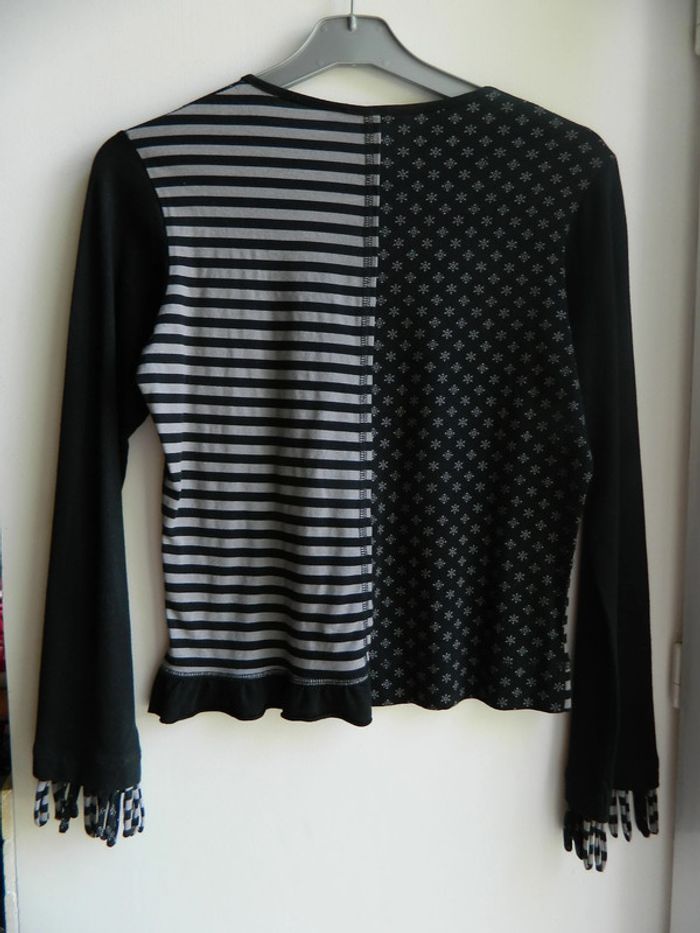 T shirt T 42 manches longues "Voodoo" - photo numéro 3