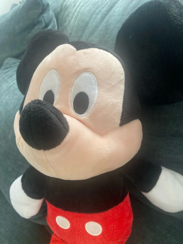 Grande peluche Mickey 60cm bon état général - photo numéro 3