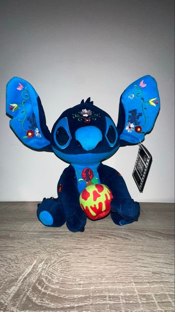 Peluche Stitch Crashes 8/12