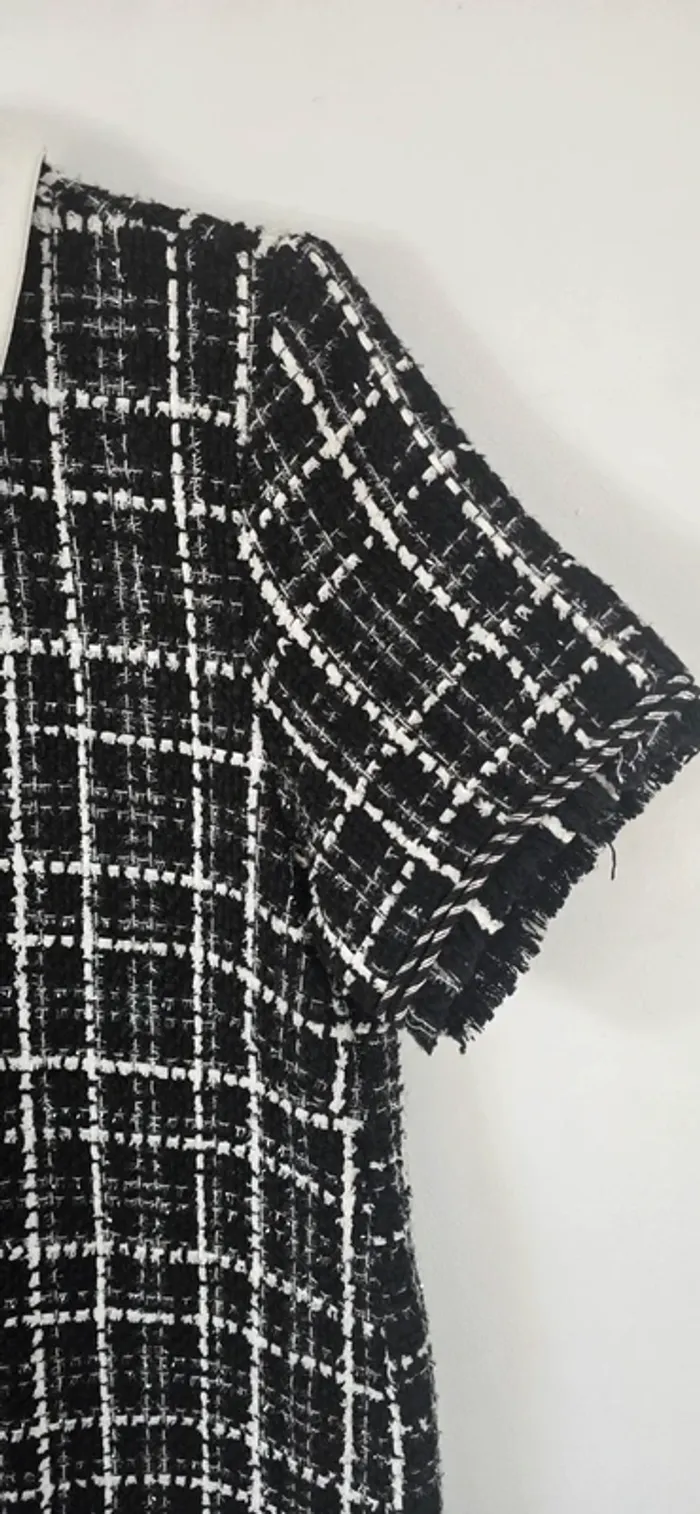 Robe tweed taille 36 - photo numéro 5